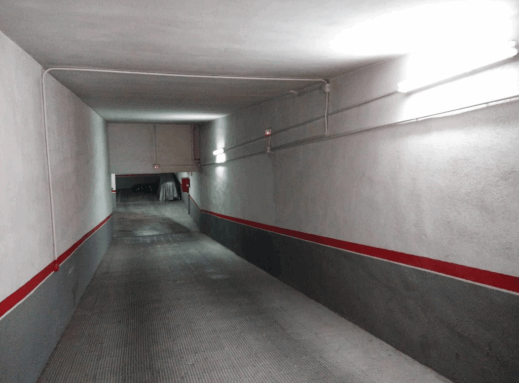 Zona de aparcamiento con pintura industrial aplicada castellon