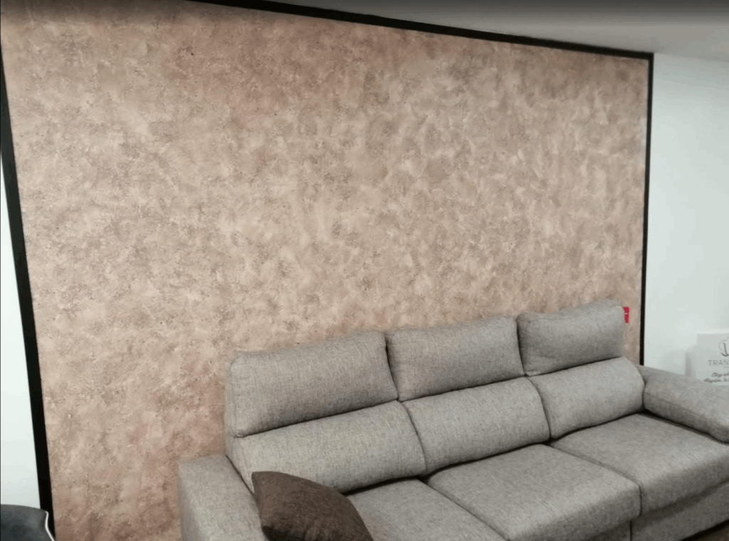 Pared con efecto decorativo aplicado por profesionales castellon