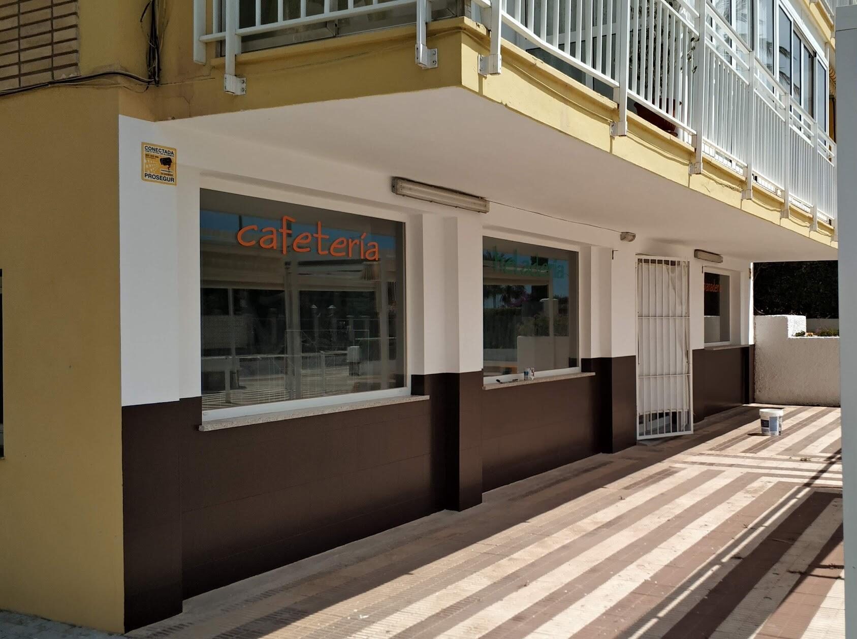 Zona comercial después de aplicar pintura industrial, Álvarez Pintores Castellón