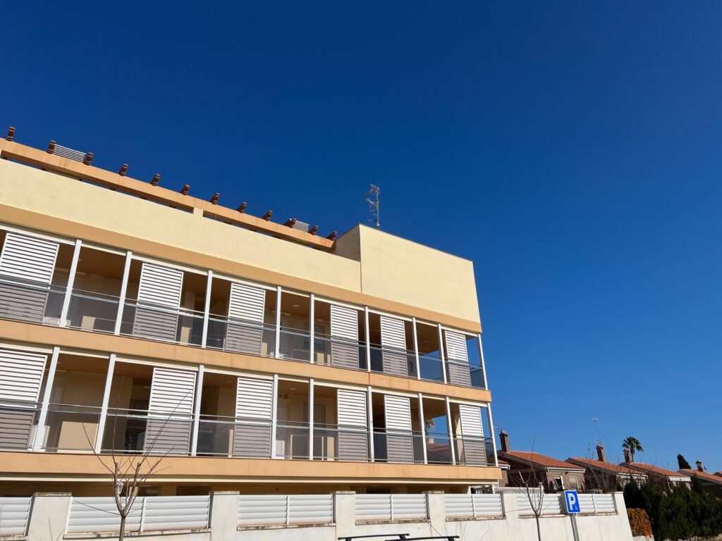 Renovación exterior realizada por Álvarez Pintores castellon