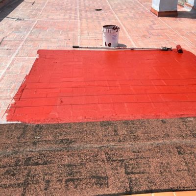Aplicación de impermeabilización en terraza para evitar filtraciones Alvarez Pintores Castellon